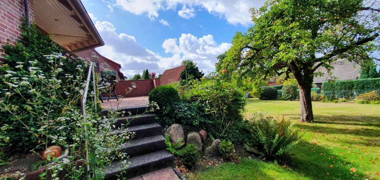 Ferienwohnung Uennern Appelboom シュネーヴァーディンゲン エクステリア 写真